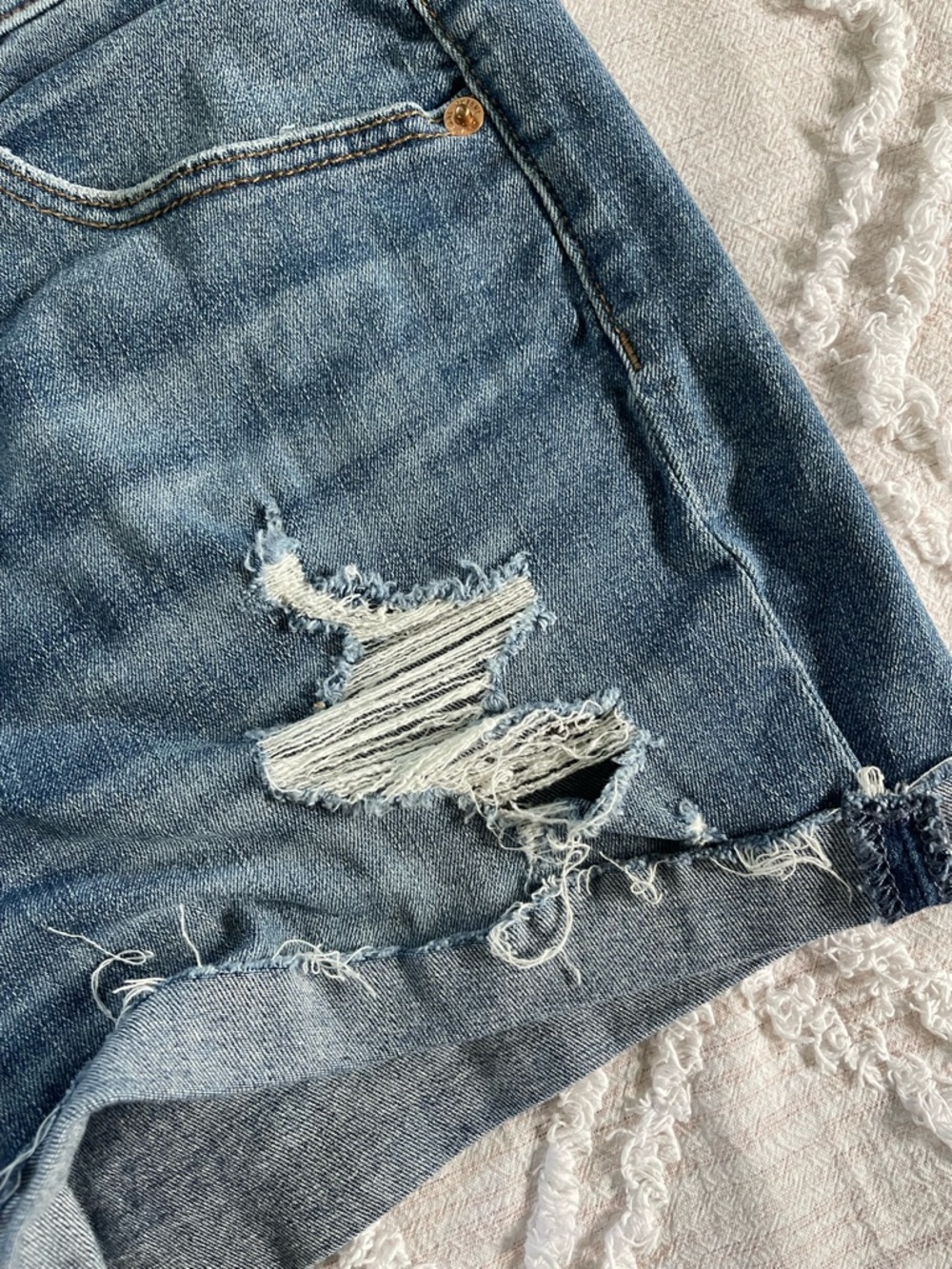 Universal Thread Denim Shorts - Picture 7 of 8